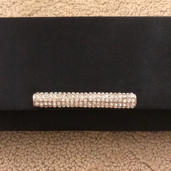 La Regale Black satin clutch evening bag w/ crystal detail - Picture 2 of 8
